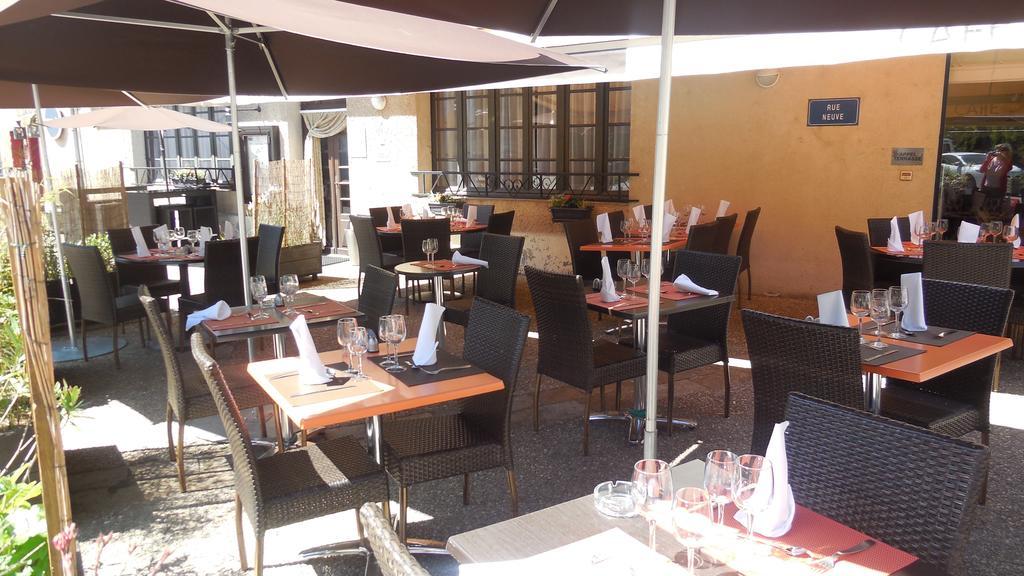 Logis Hotel Restaurant Des Voyageurs Pont-de-Salars エクステリア 写真