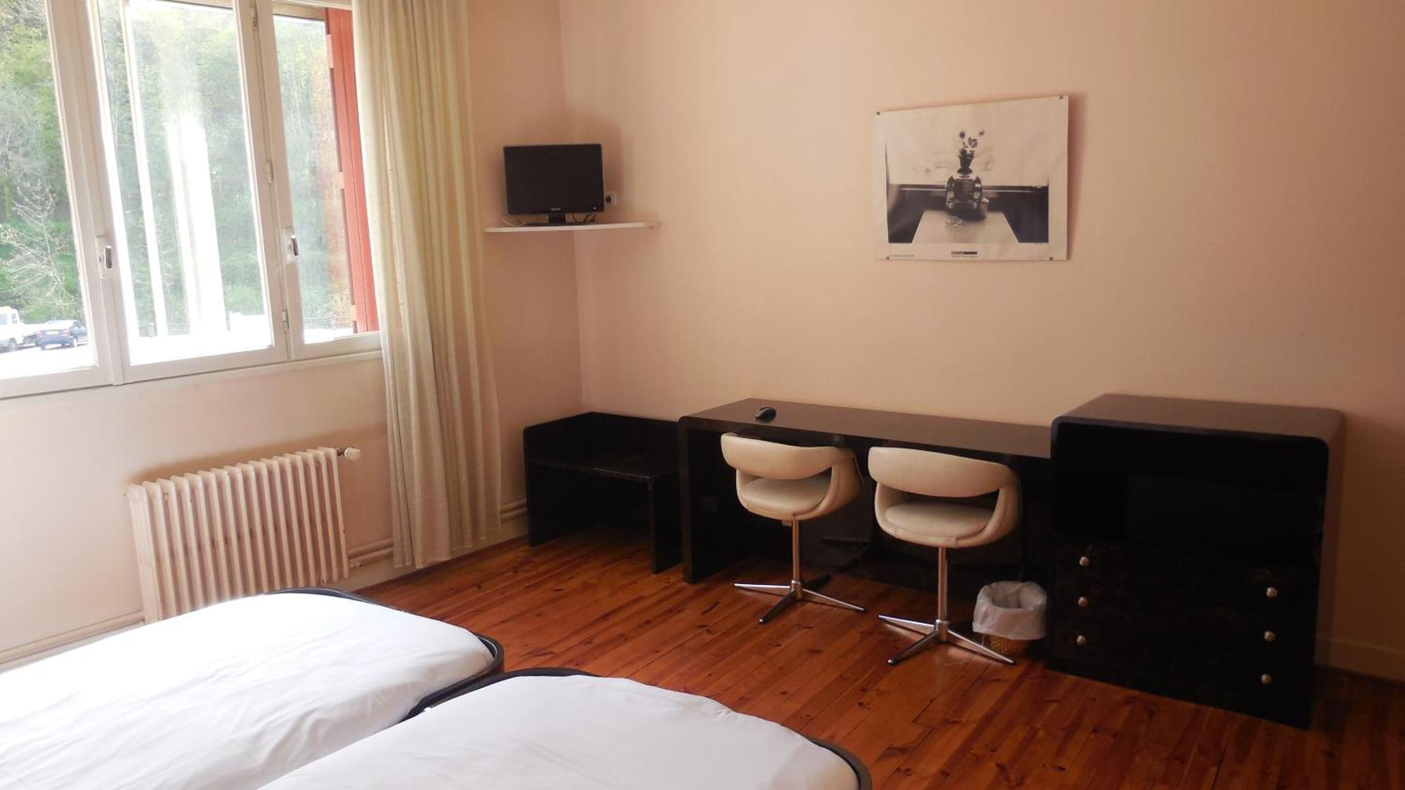 Logis Hotel Restaurant Des Voyageurs Pont-de-Salars 部屋 写真