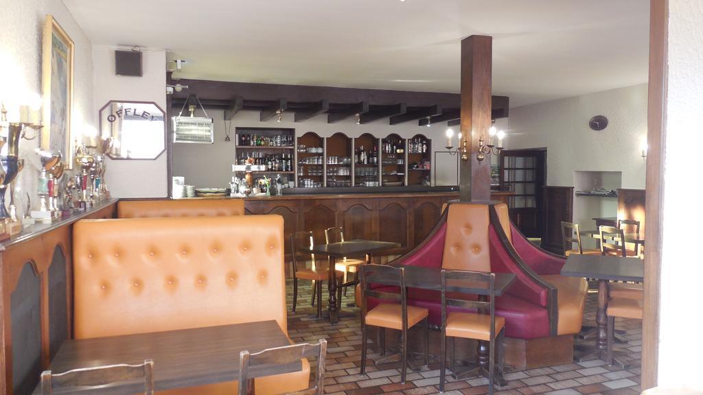 Logis Hotel Restaurant Des Voyageurs Pont-de-Salars エクステリア 写真