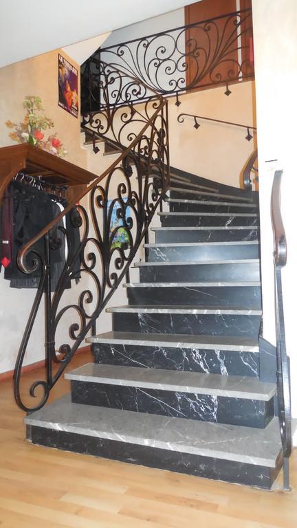 Logis Hotel Restaurant Des Voyageurs Pont-de-Salars エクステリア 写真