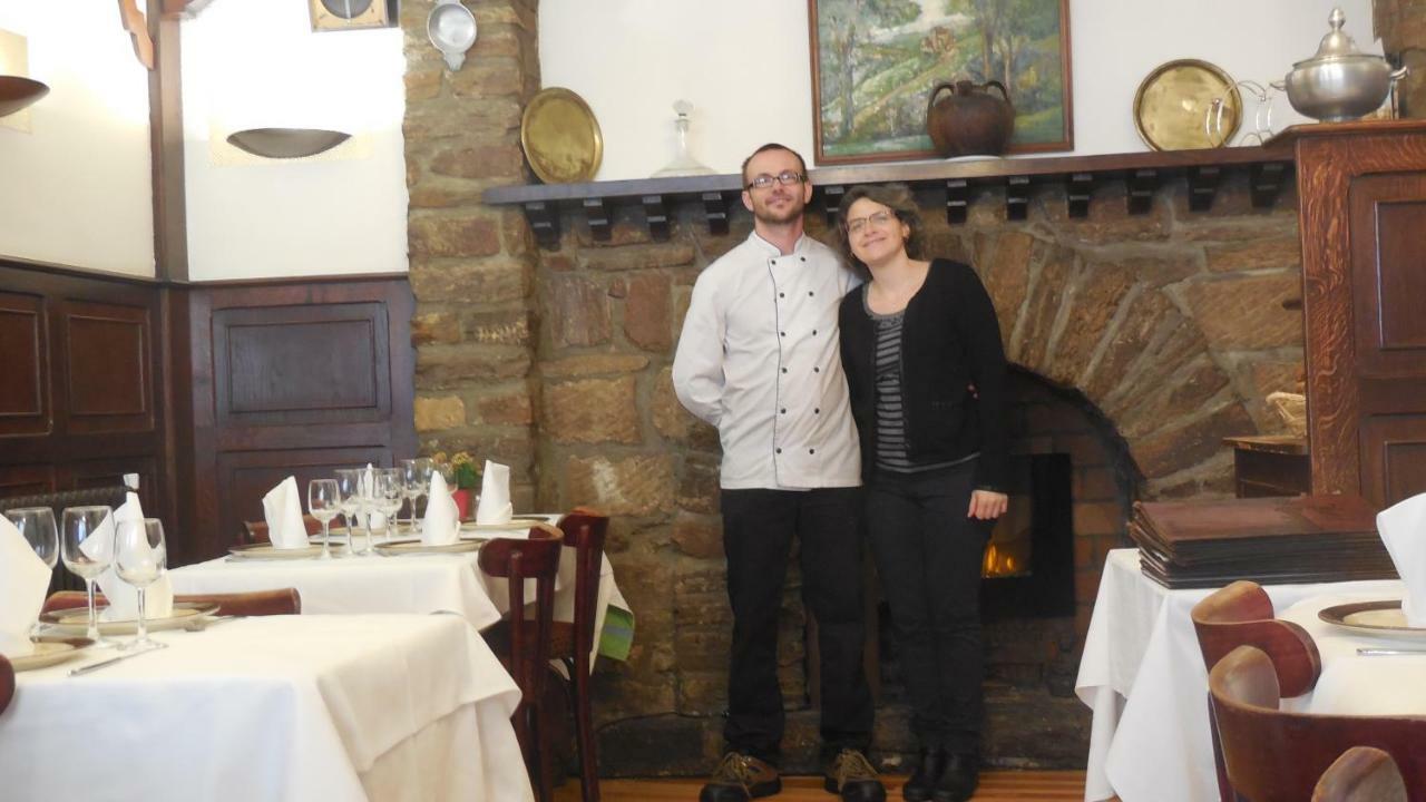 Logis Hotel Restaurant Des Voyageurs Pont-de-Salars エクステリア 写真